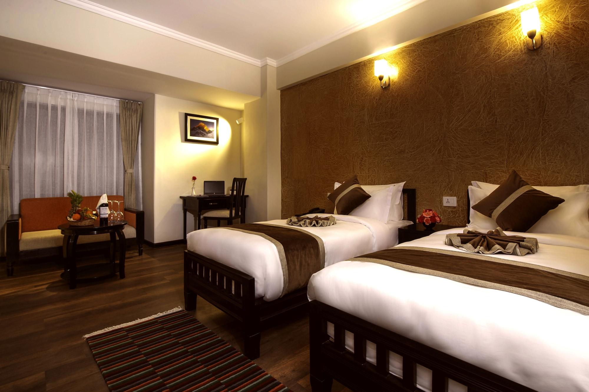 Hotel Sarowar Pokhara Exterior photo