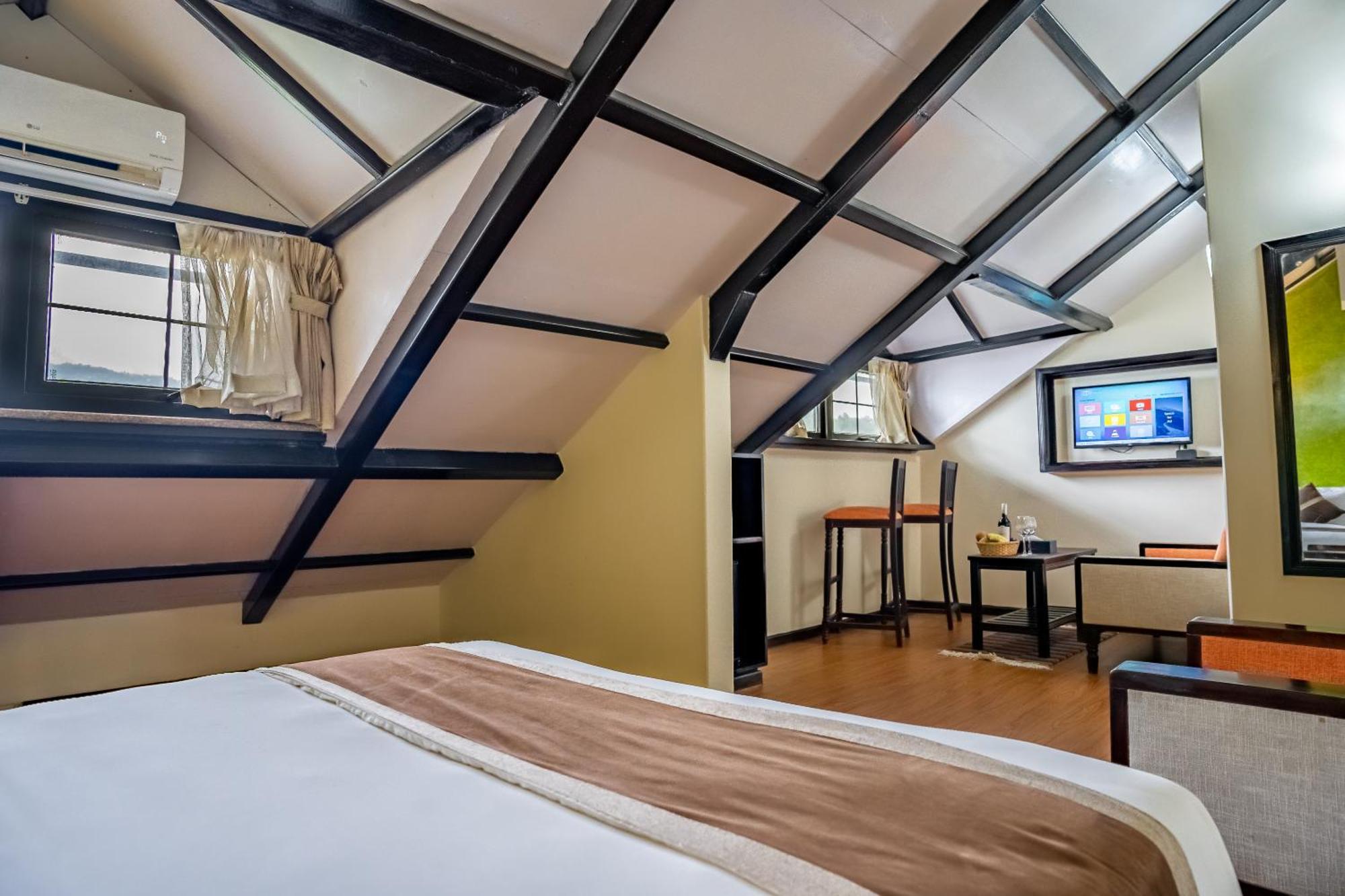 Hotel Sarowar Pokhara Room photo