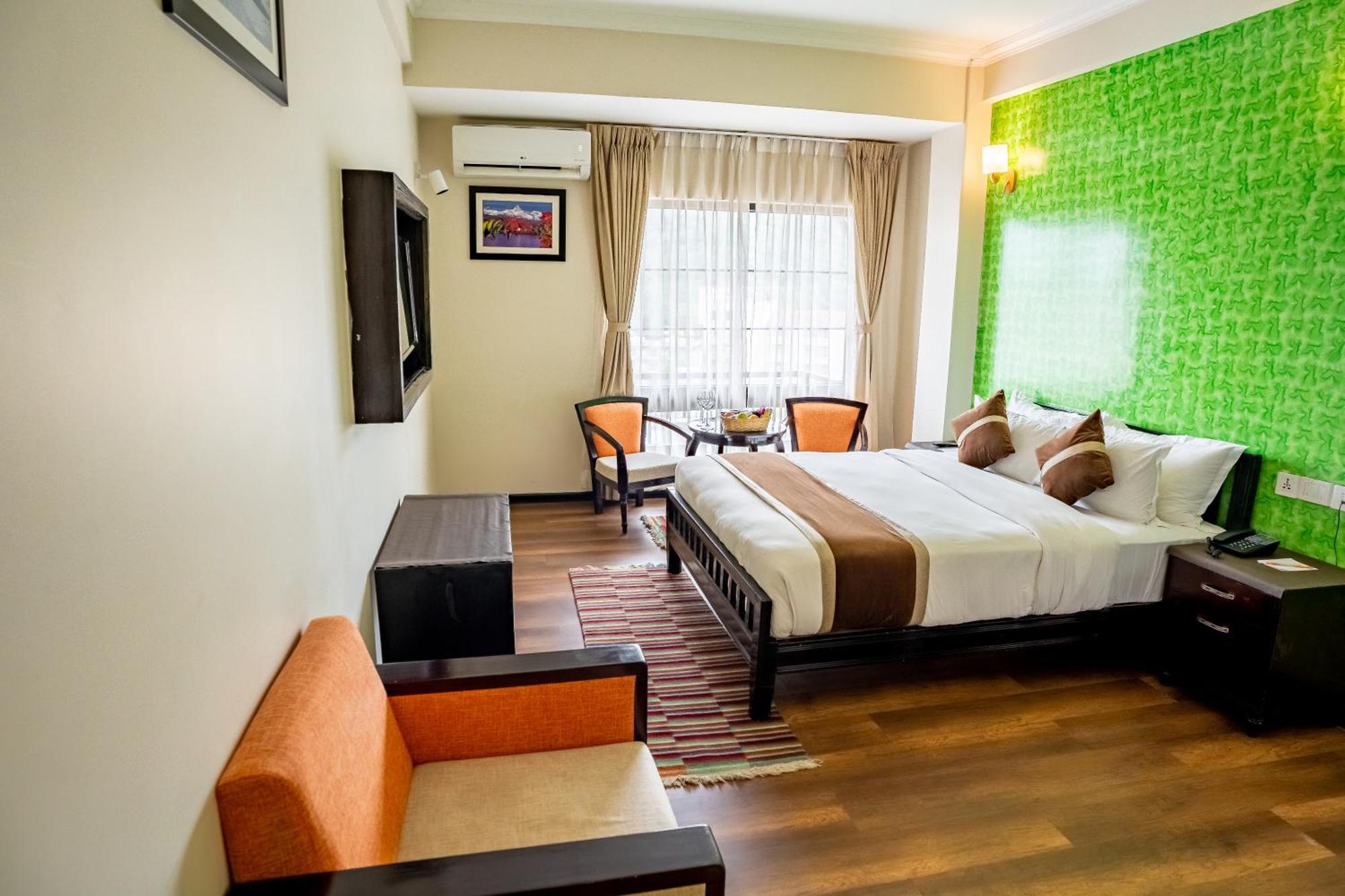 Hotel Sarowar Pokhara Room photo