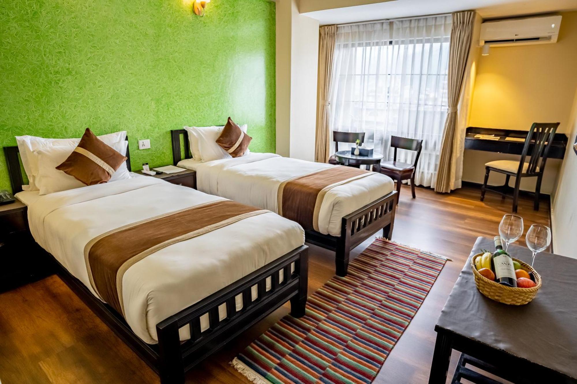 Hotel Sarowar Pokhara Room photo