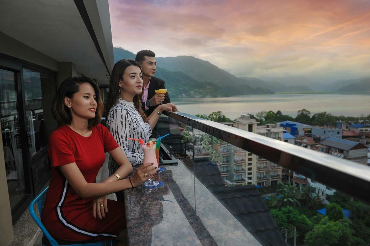 Hotel Sarowar Pokhara Exterior photo